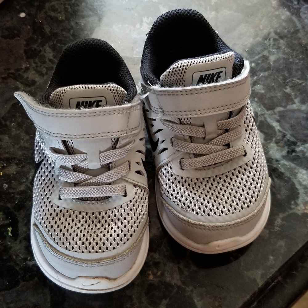 Nike toddler shoes